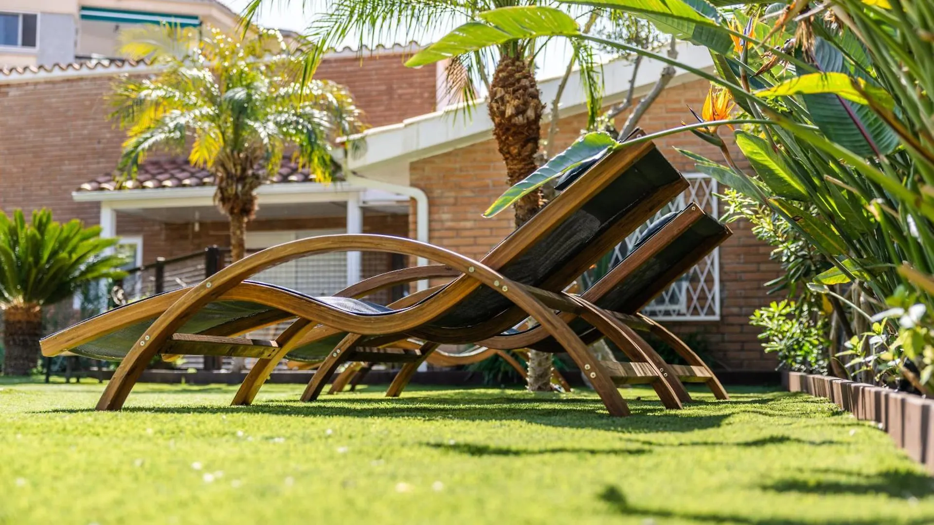 Rambla De Marisol Apartments Castelldefels Spain