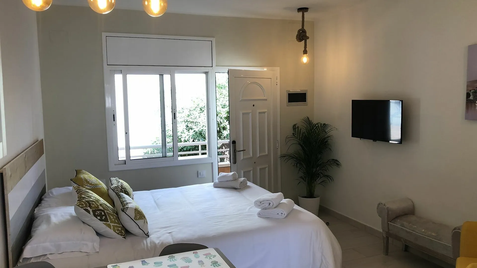 Rambla De Marisol Apartments Castelldefels Spain